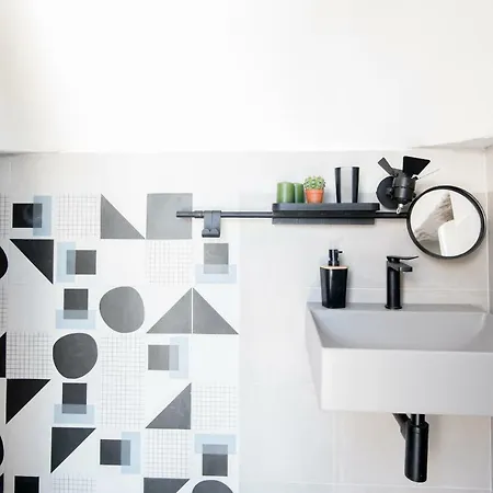 Trulli Olsen & G *