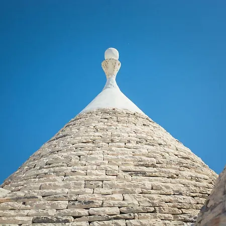 Trulli Olsen & G * Castellana Grotte